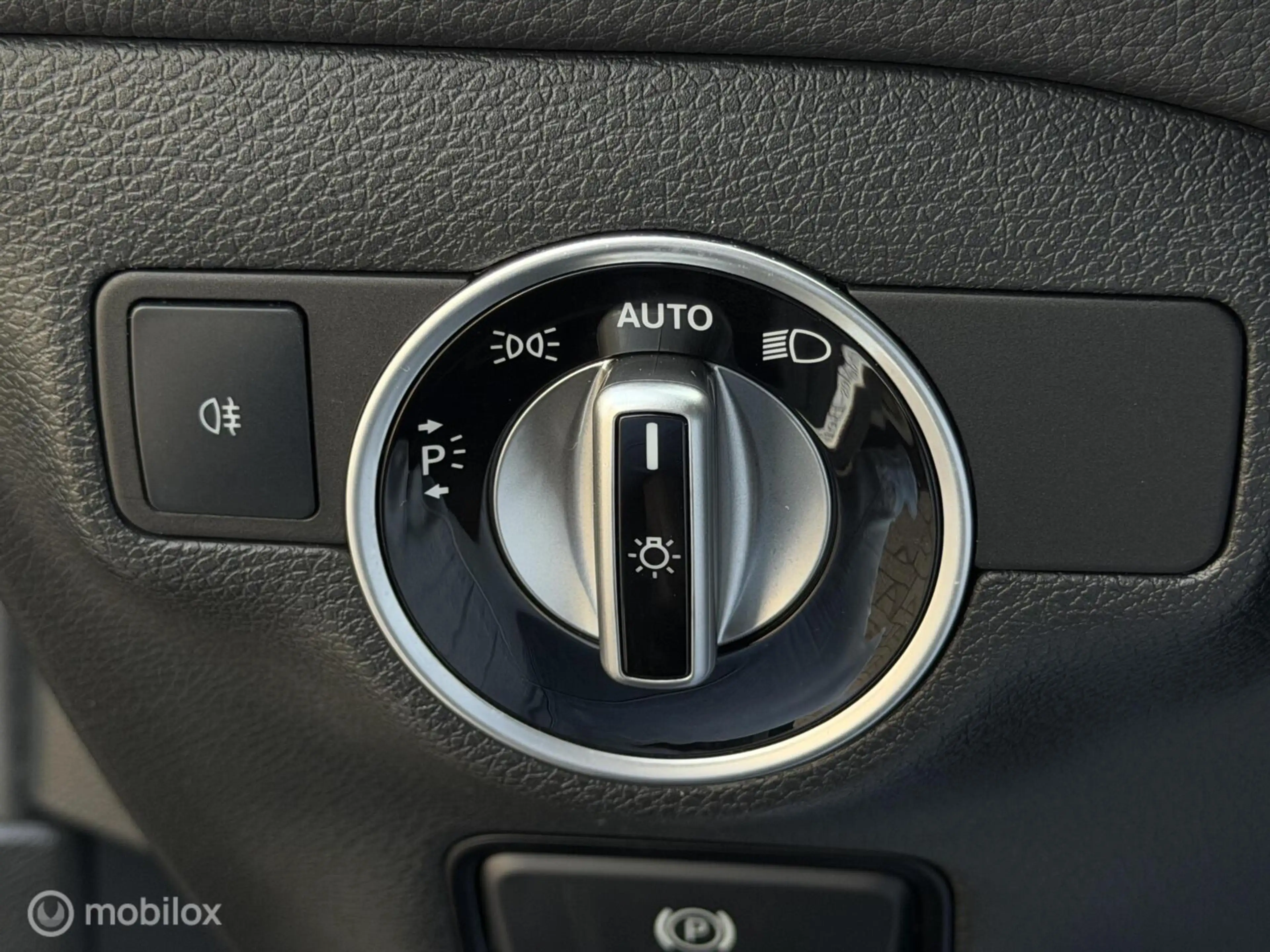Mercedes-Benz GLA 180 Prestige | Schuif/Kanteldak | Stoelverwarming | Bi — photo 13