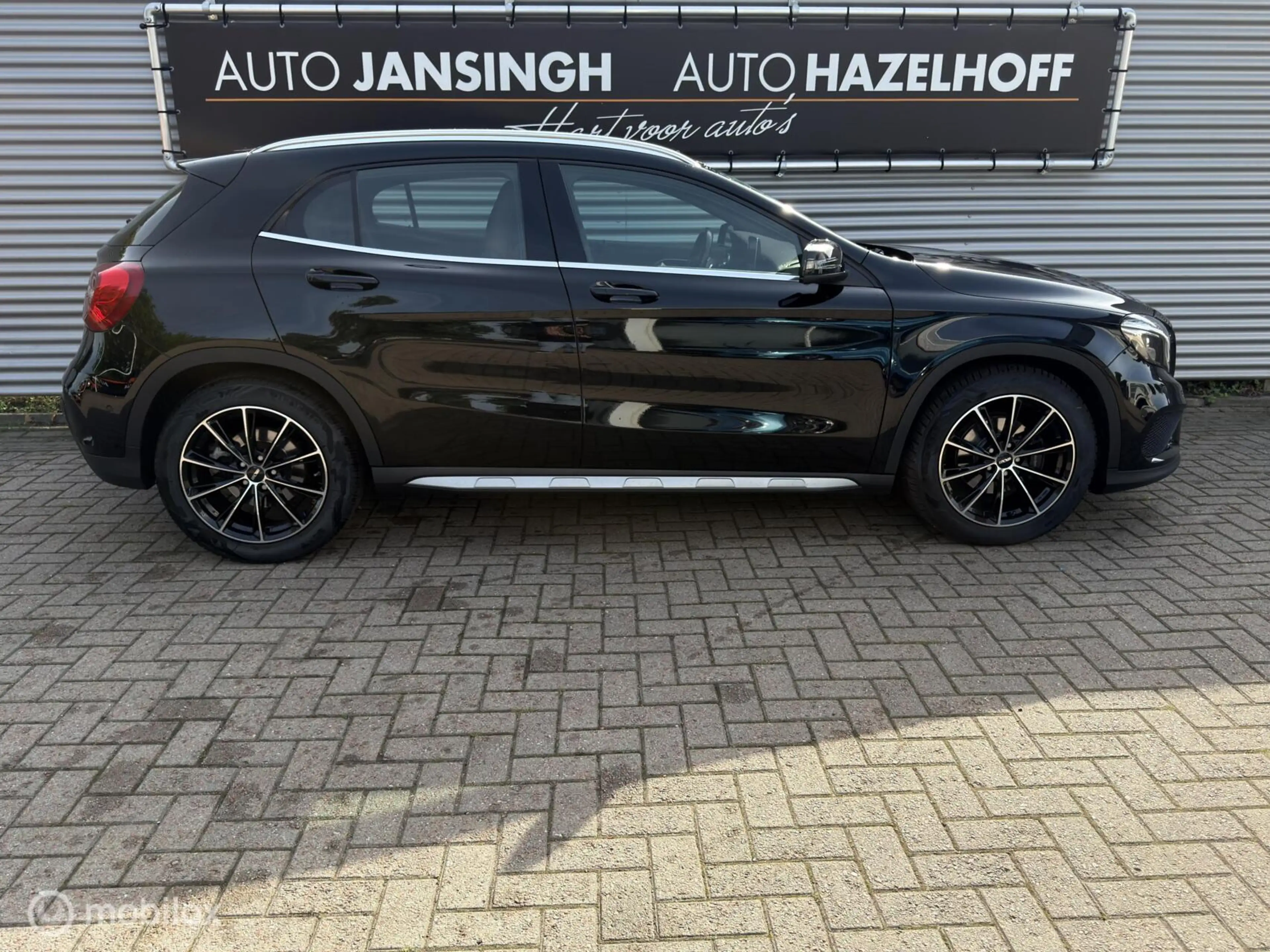 Mercedes-Benz GLA 180 Prestige | Schuif/Kanteldak | Stoelverwarming | Bi — photo 4