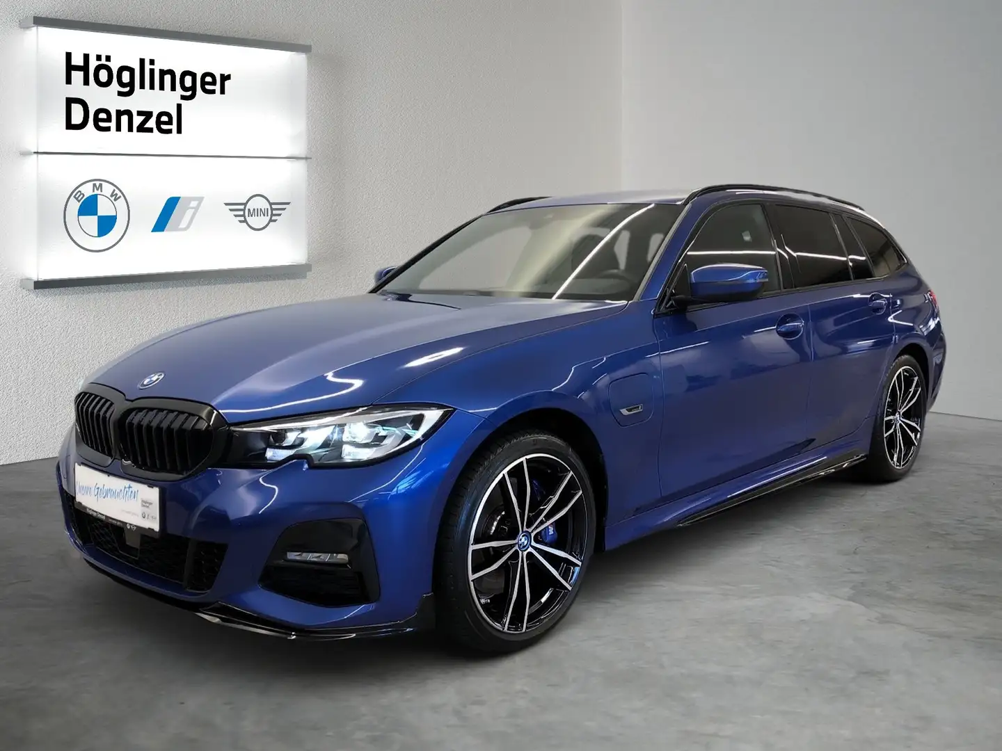 BMW 330 330e xDrive Blau - 2