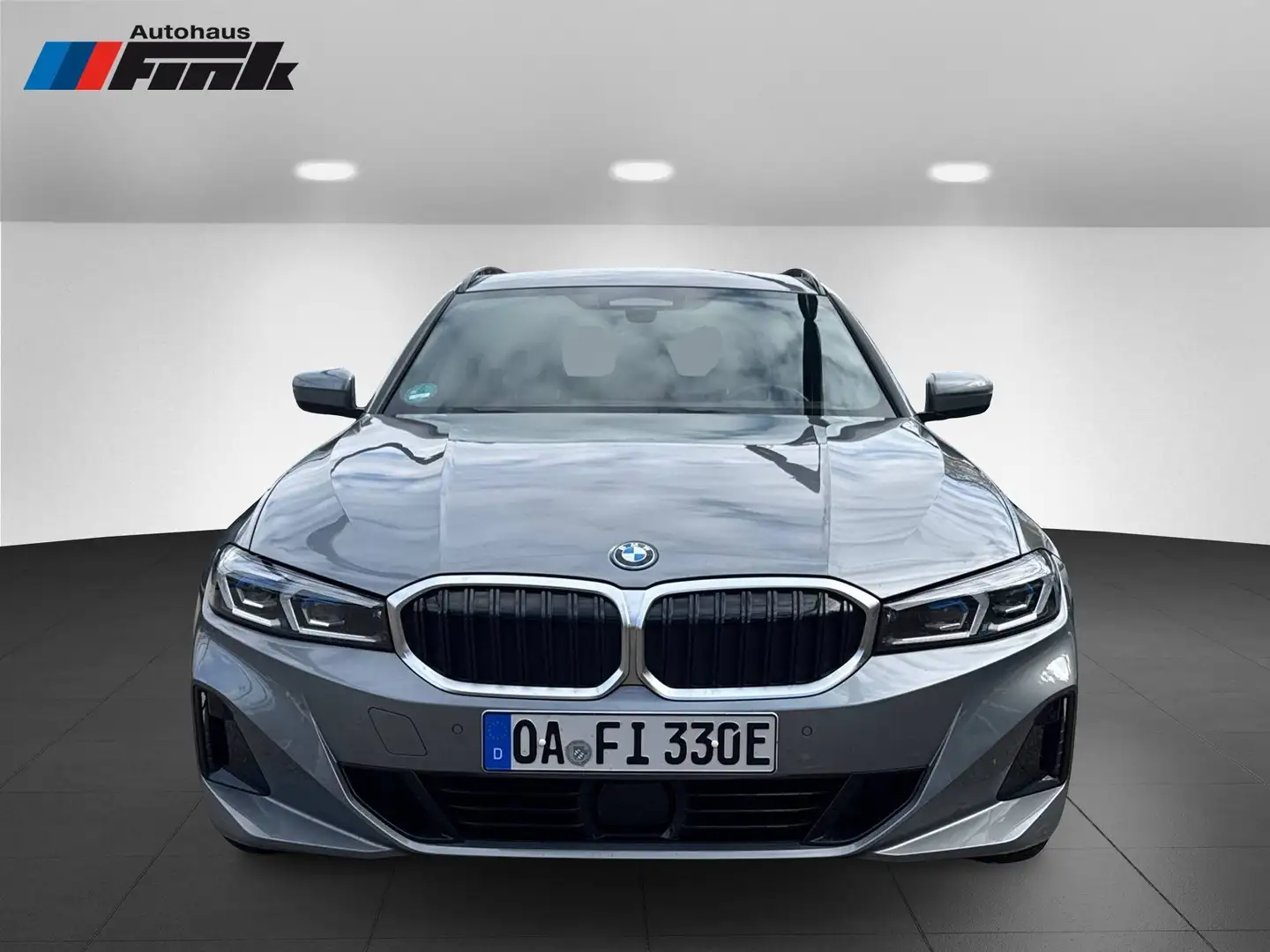 BMW 330 e xDrive Touring A Head-Up HiFi DAB LED RFK Grau - 2