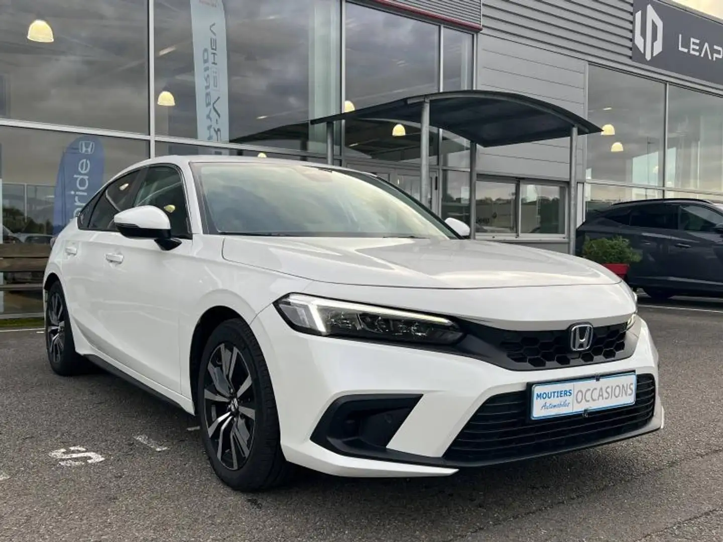 Honda Civic 2.0 i-MMD 184ch e:HEV Executive Blanc - 2