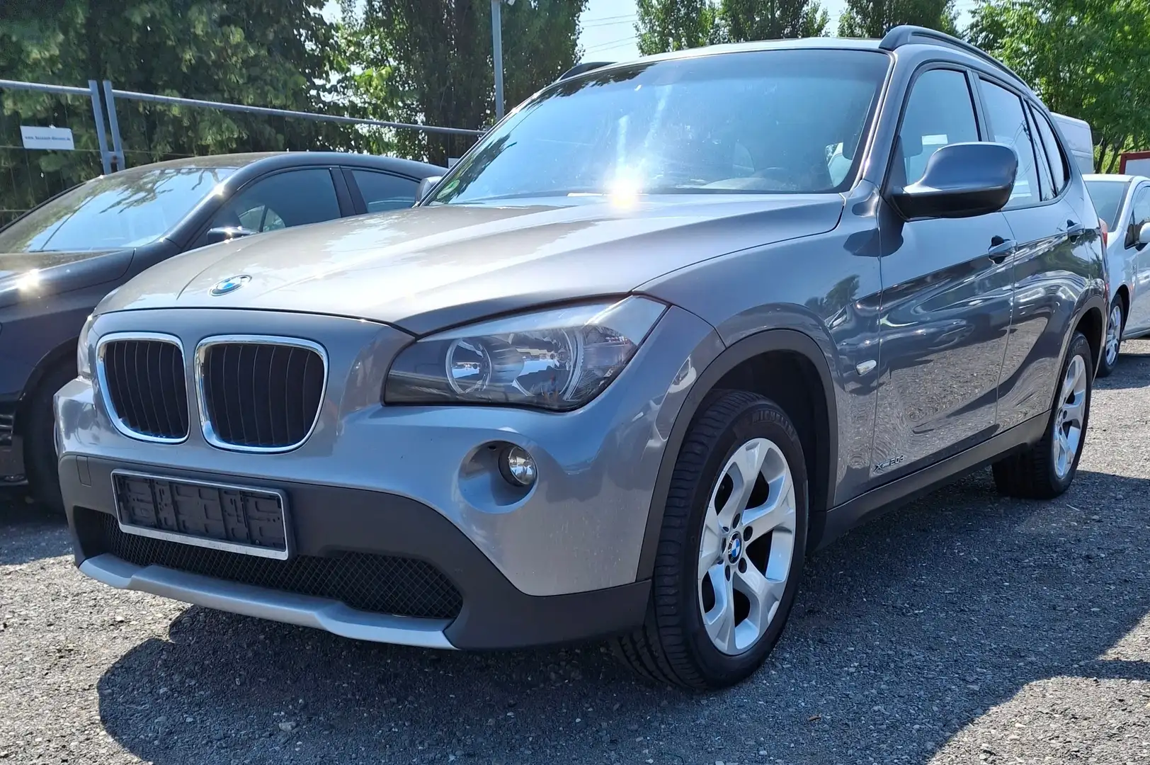 BMW X1 20 d xDrive Gris - 2