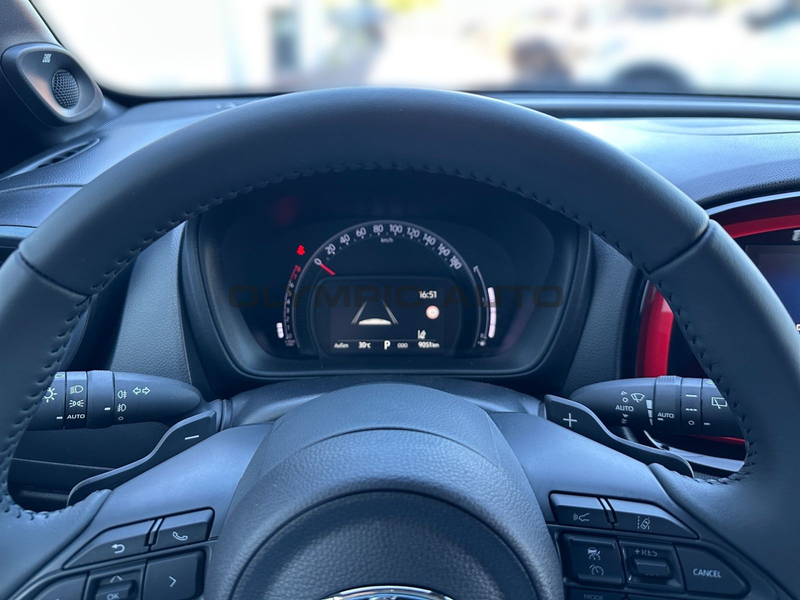 Toyota Aygo X 1.0 VVT-i UNDERCOVER Automatik, LED, Shz, — photo 8
