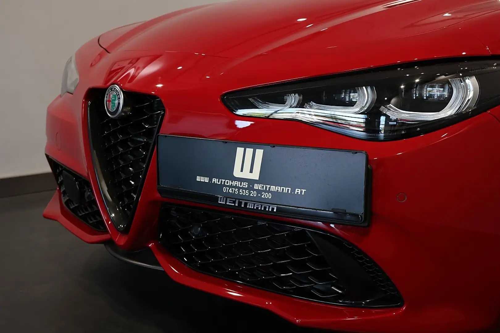 Alfa Romeo Giulia Veloce 2,0 16V 280 AT8 Q4 Rouge - 2