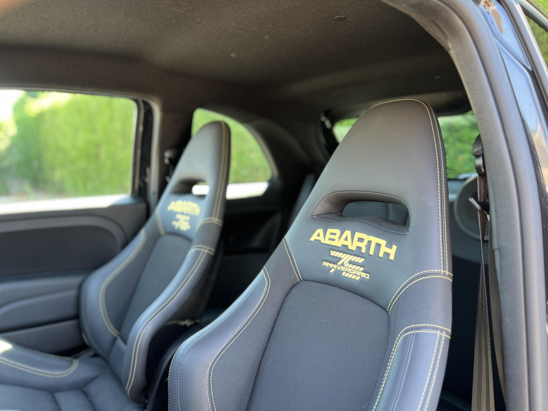 Abarth 695 75° Anniversario — photo 15