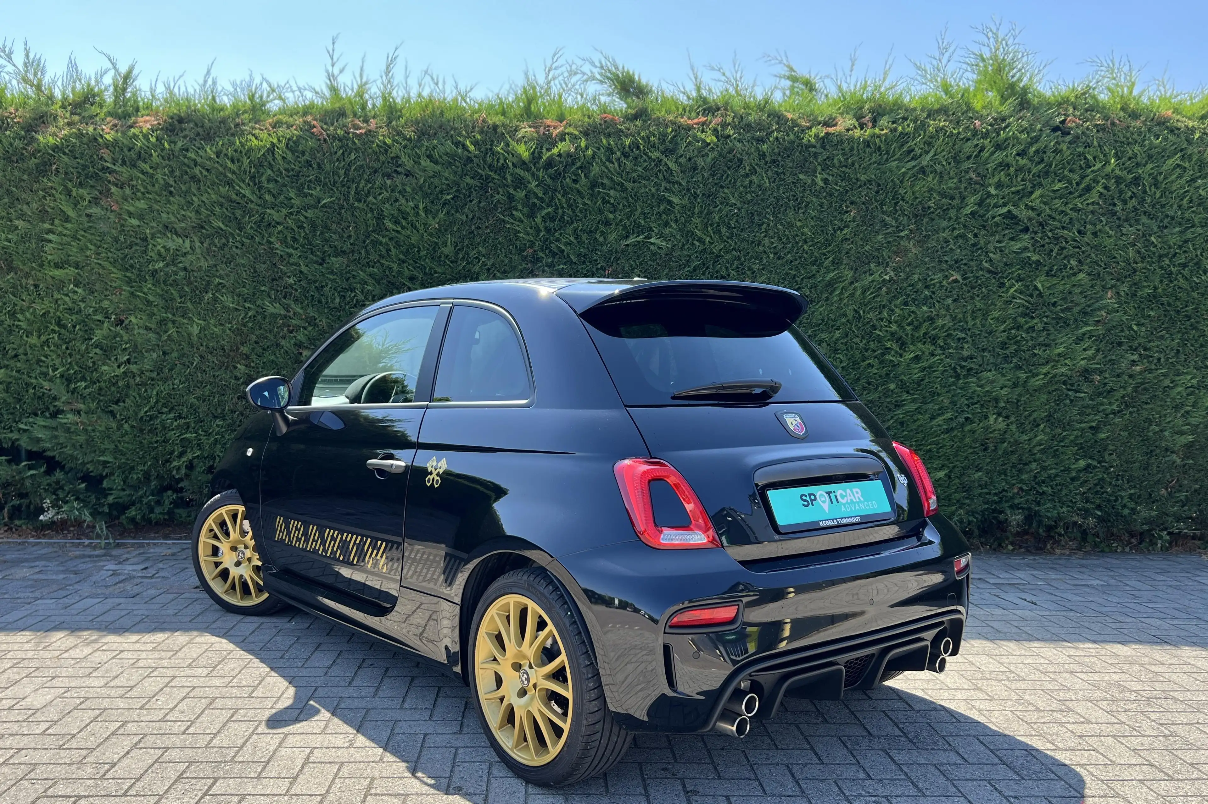 Abarth 695 75° Anniversario — photo 7