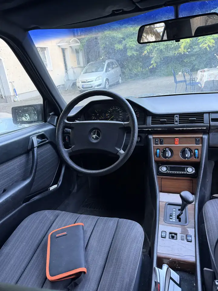 Mercedes-Benz E 260 4Matic, foto 9