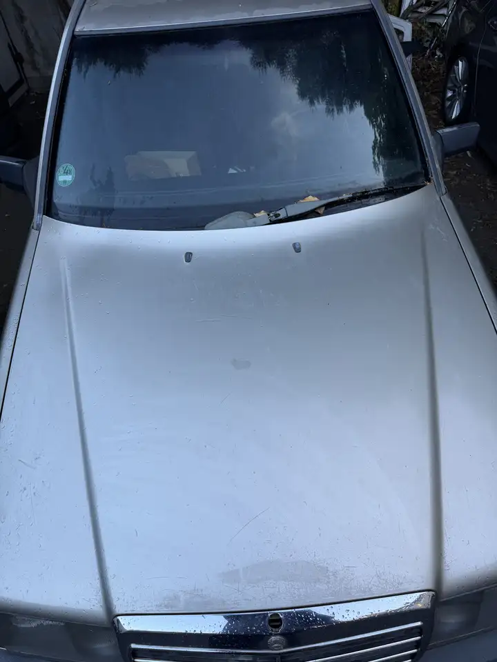 Mercedes-Benz E 260 4Matic, foto 2