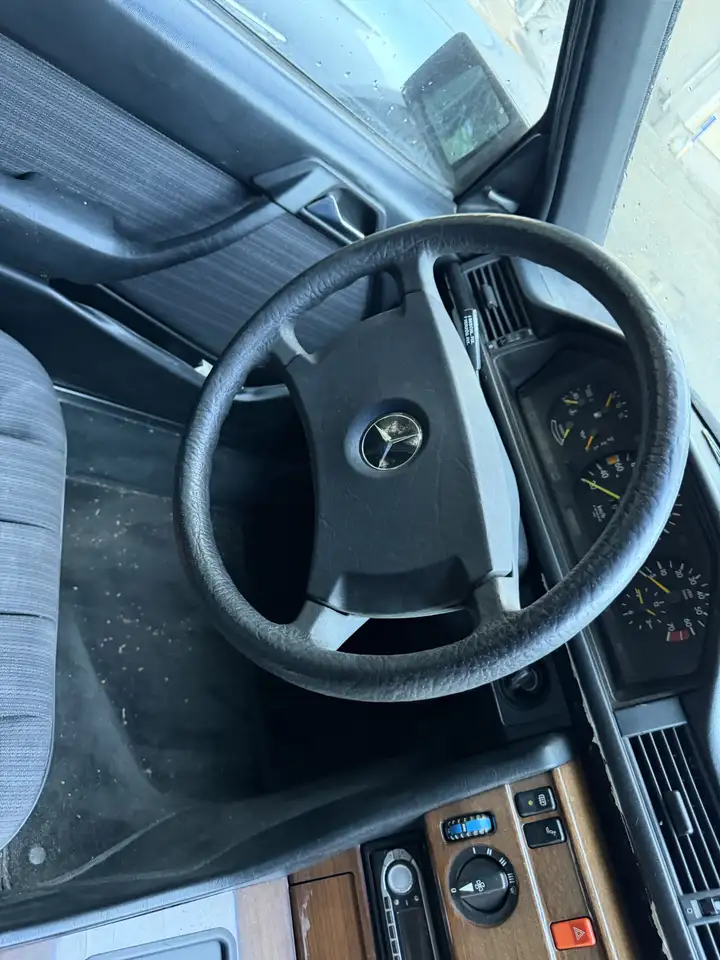 Mercedes-Benz E 260 4Matic, foto 7