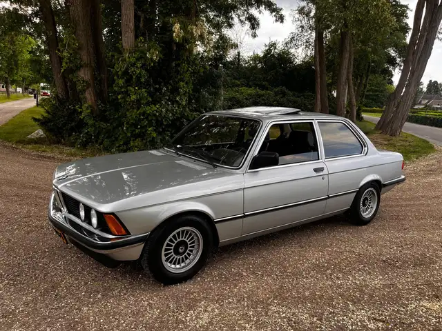 BMW 323 3-serie 323i