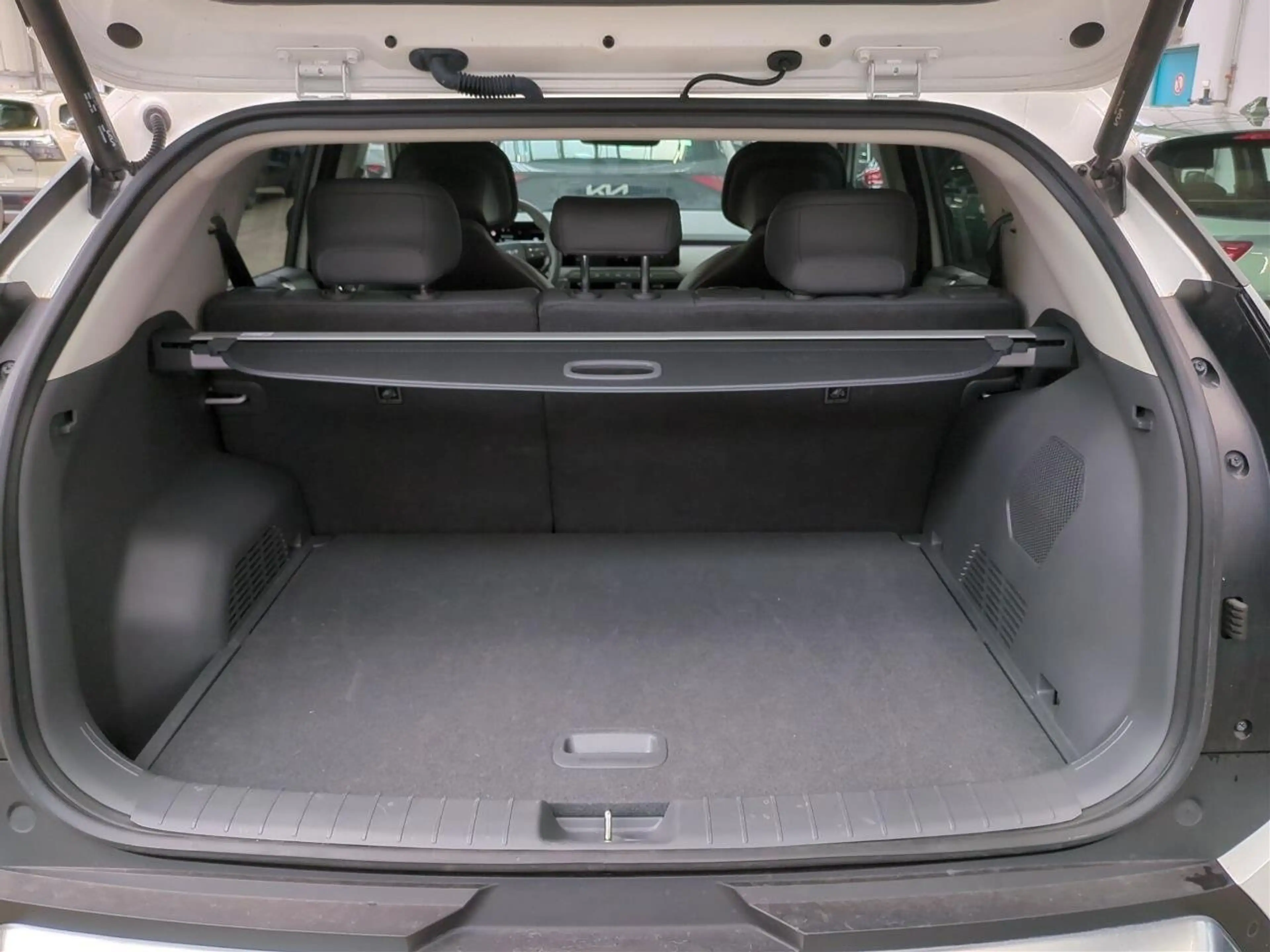 Kia EV3 Earth 81,4kWh Winter Connect DWP UPG 19Z GD — photo 9