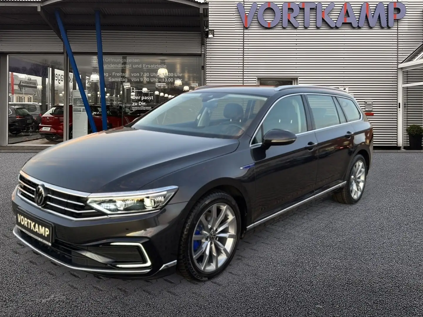 Volkswagen Passat Variant GTE AHK/IQLight/Kamera/DigiCockp Grau - 2