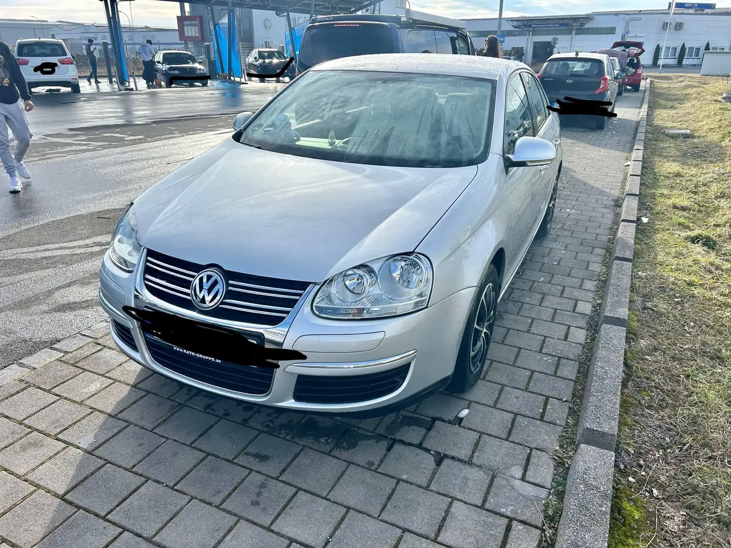 Volkswagen Jetta 1.6 Trendline - 1