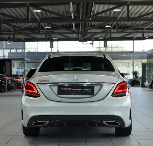 Mercedes-Benz C Class view 8