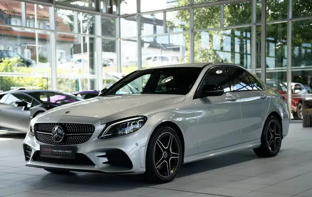 Mercedes-Benz C Class view 4