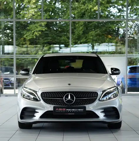 Mercedes-Benz C Class view 3