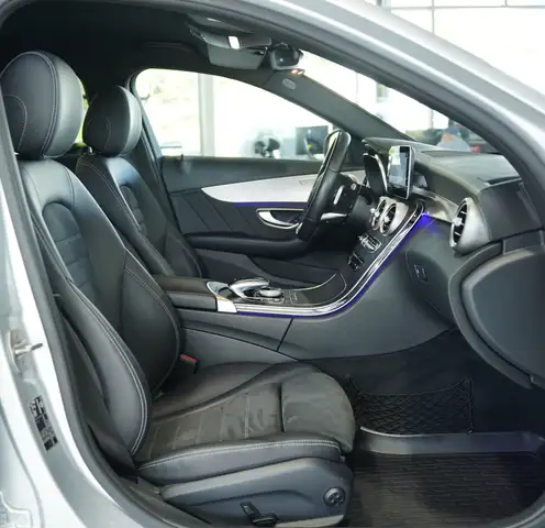 Mercedes-Benz C Class view 14