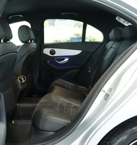 Mercedes-Benz C-Class view 20