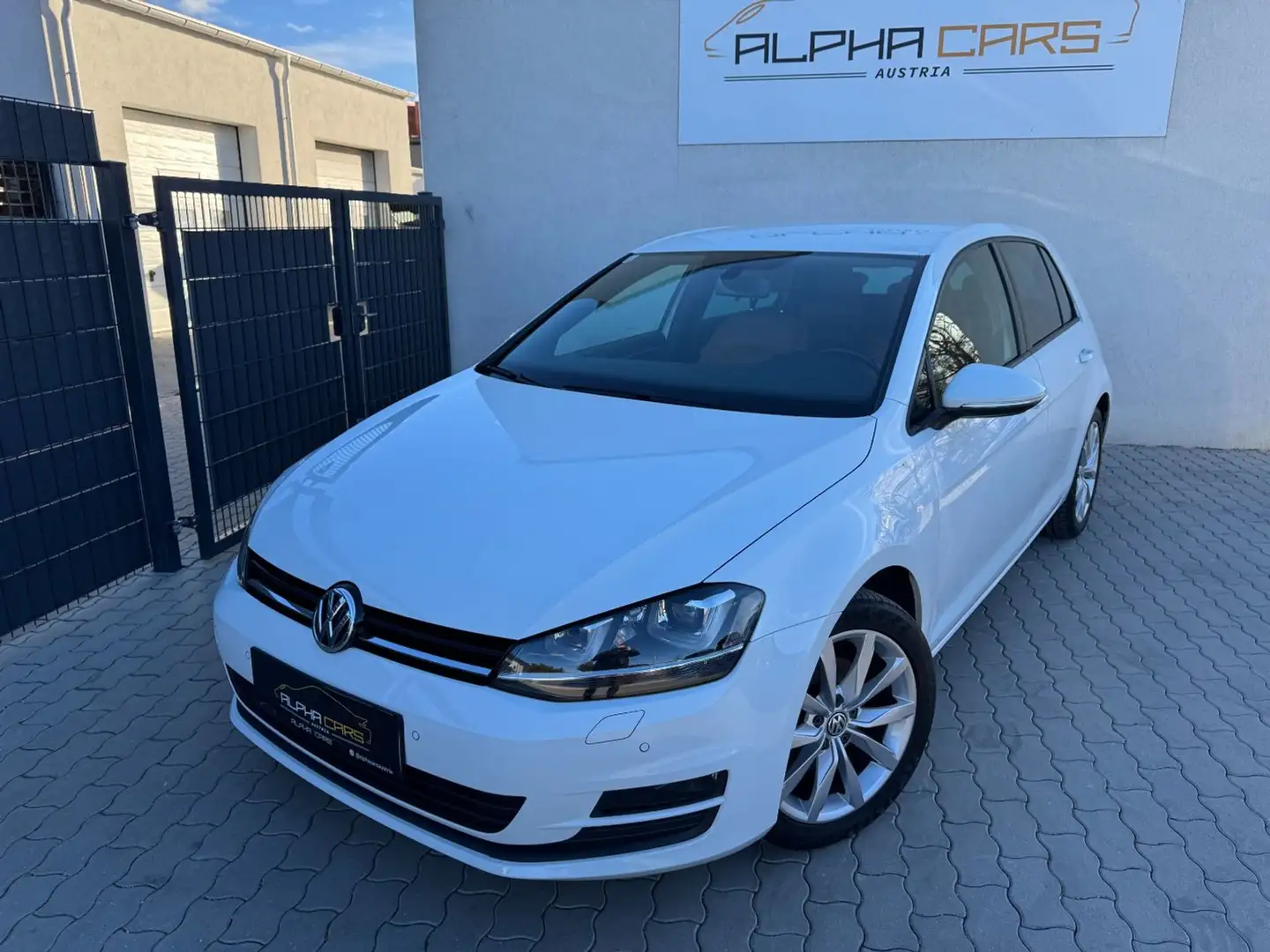 Volkswagen Golf VII 1.6 TDI BlueMotion Tech. Rabbit Weiß - 2