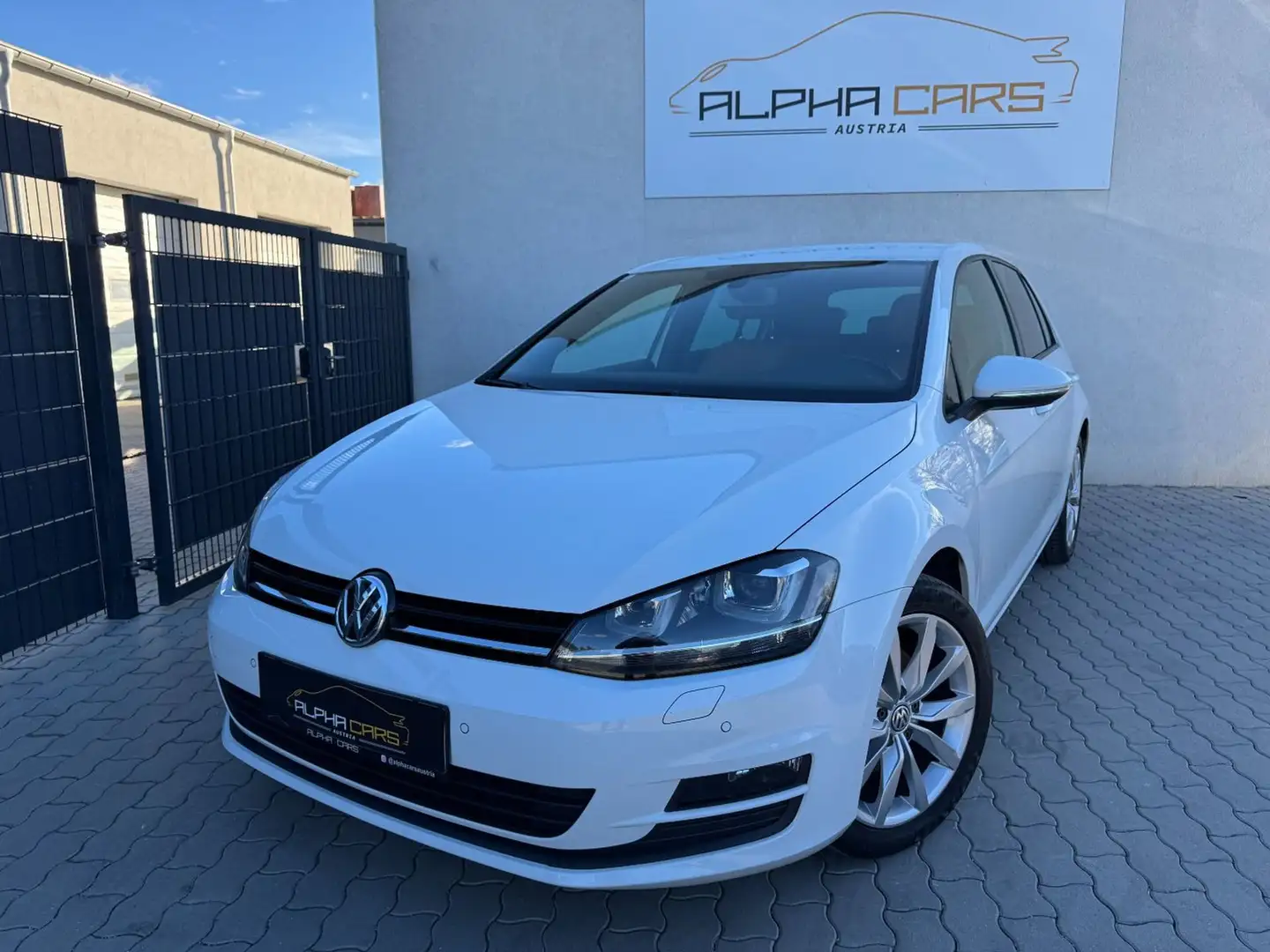 Volkswagen Golf VII 1.6 TDI BlueMotion Tech. Rabbit Weiß - 1