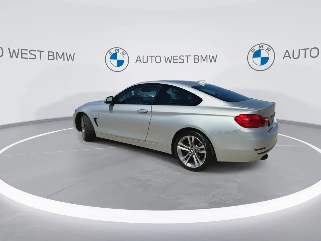 BMW 4 Series photo BMW 4 Series
