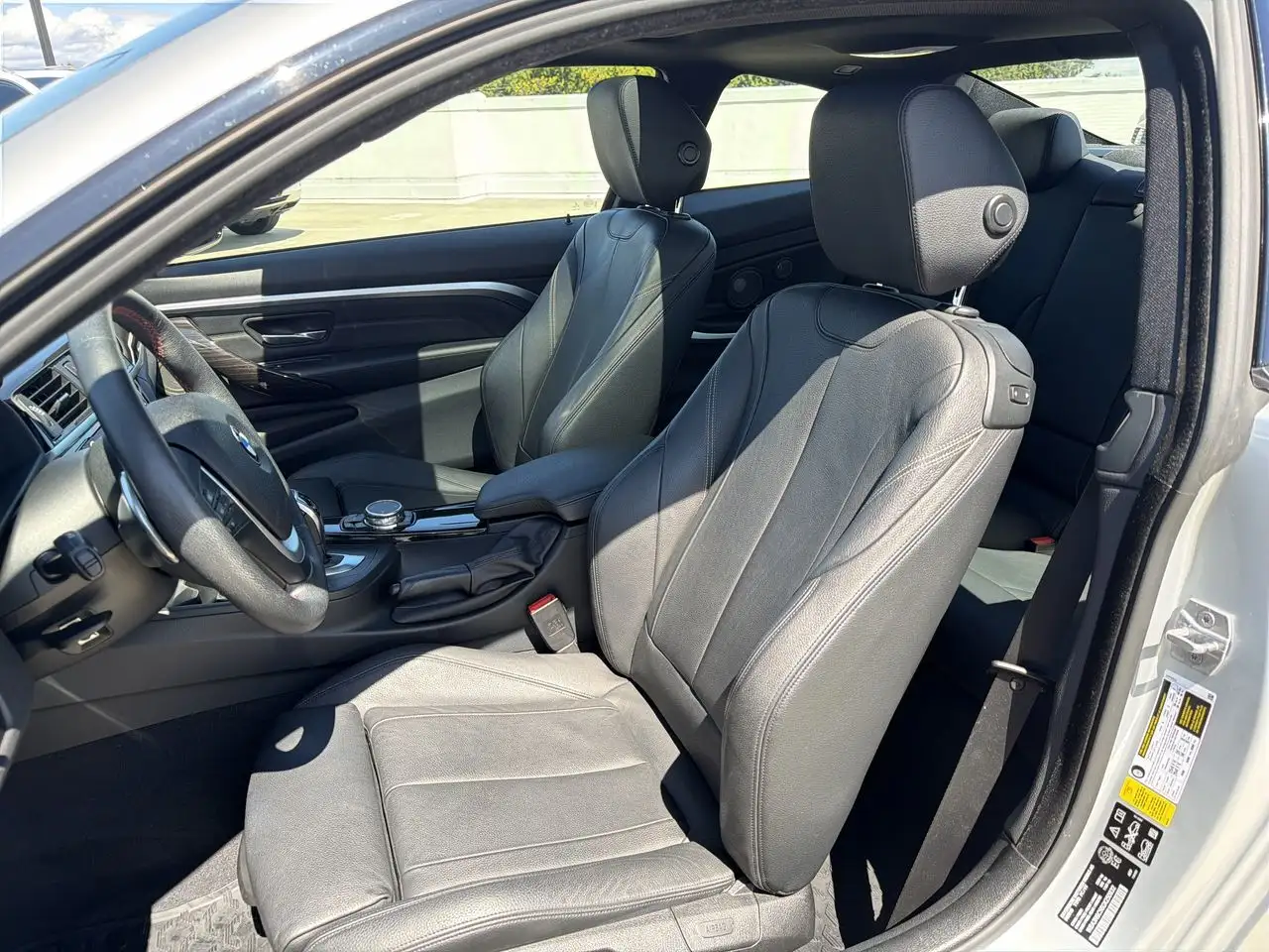 BMW 4 Series photo BMW 4 Series