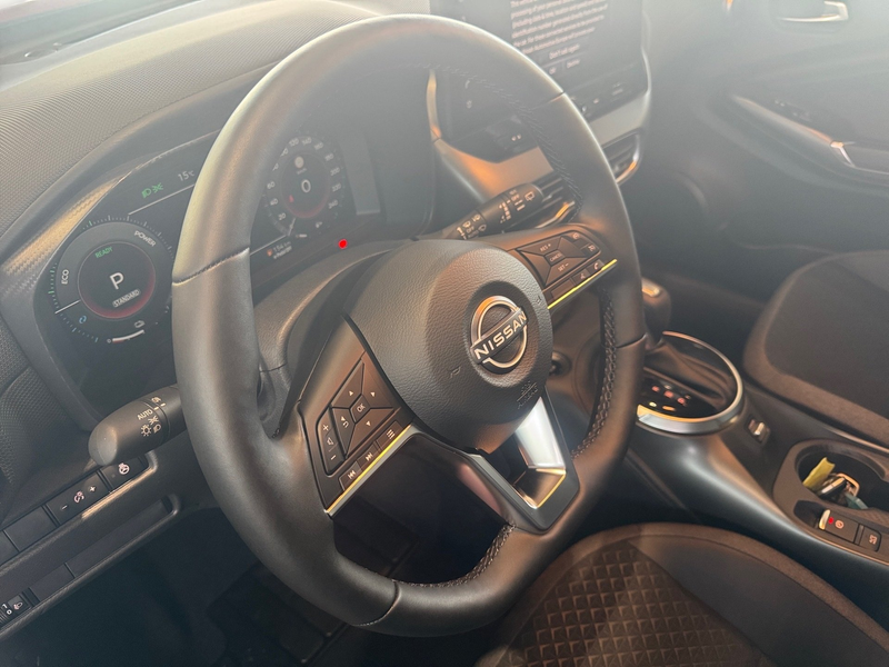Nissan Juke 1.6 N-Connecta Hybrid AUT+LED+Fernlichtass. — photo 9
