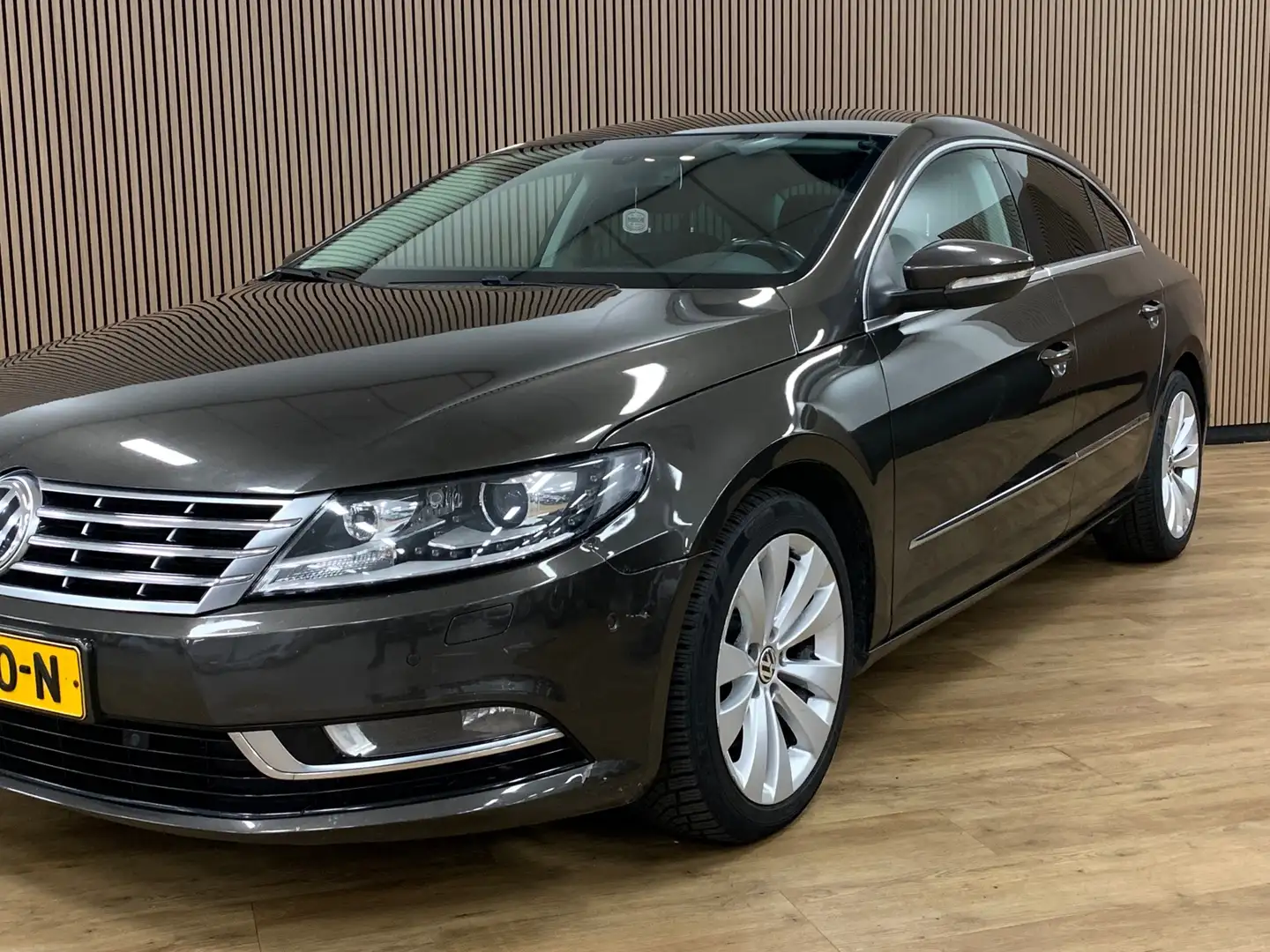 Volkswagen CC 1.4 TSI|Automaat|Navigatie|Climate Control| Grijs - 2