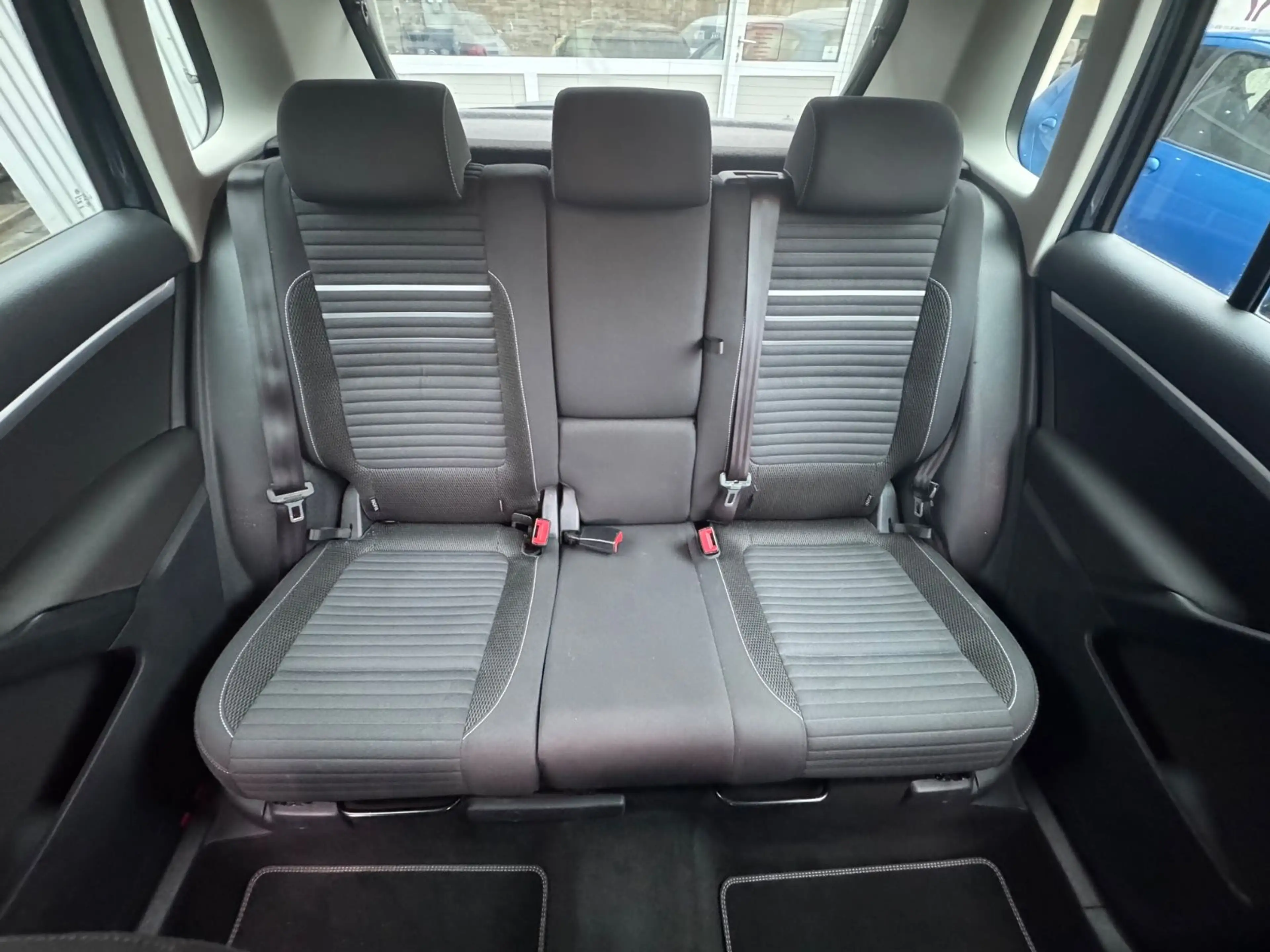 Volkswagen Tiguan Sport & Style BMT*Neue TÜV* — photo 15