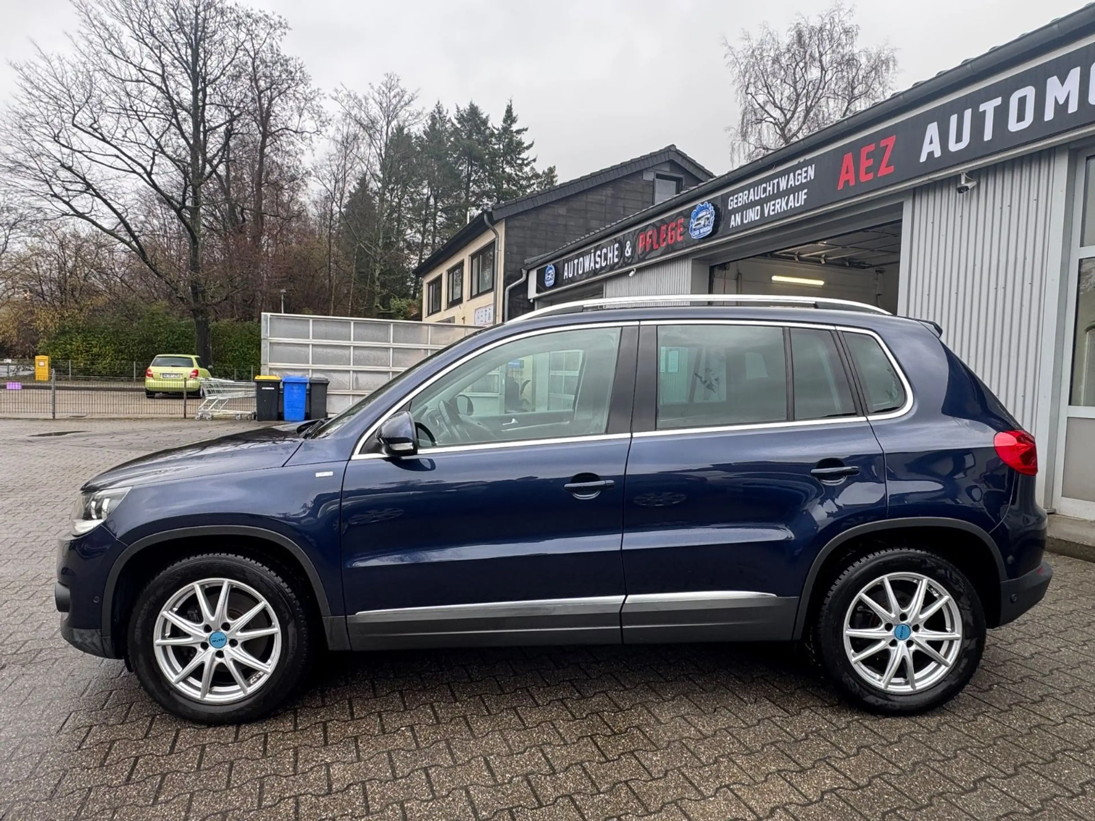 Volkswagen Tiguan Sport & Style BMT*Neue TÜV* — photo 2