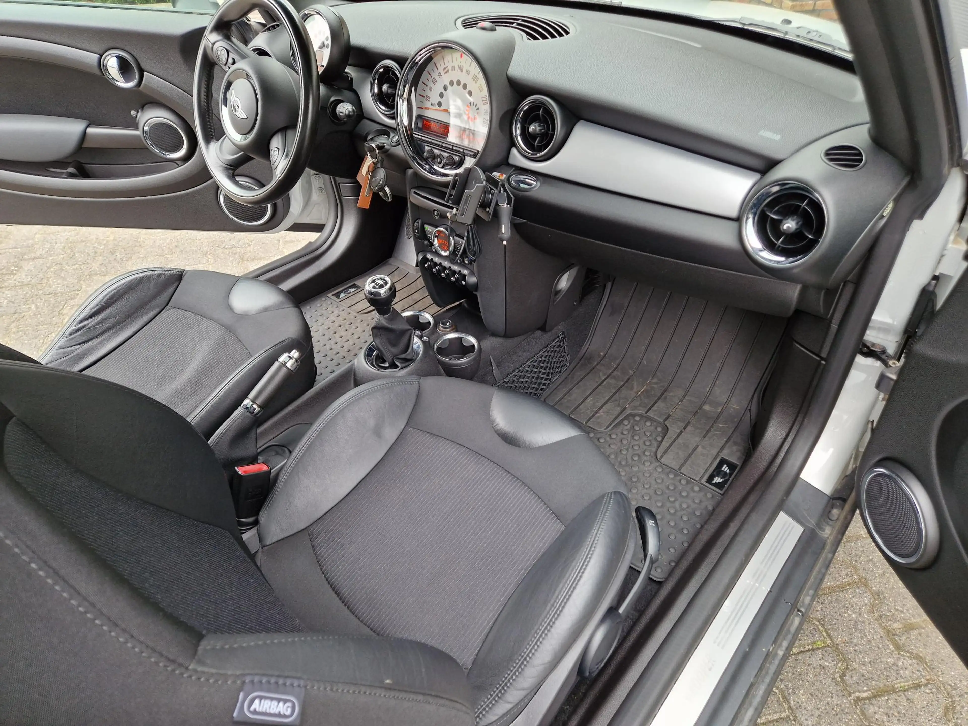 MINI Cooper Clubman Mini 1.6 Chili zeer mooi — photo 13