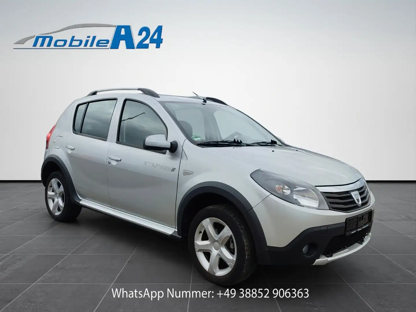 Dacia Sandero Stepway KLIMA RADIO ORGINAL 29TKM Grau - 1