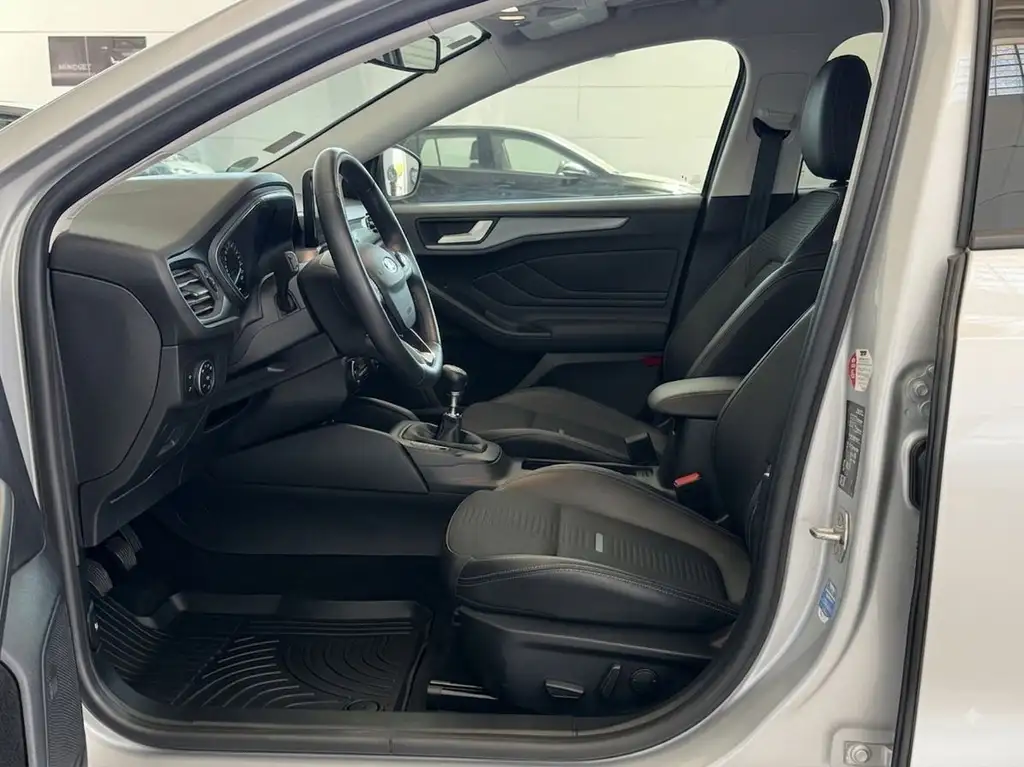 Ford Focus Turnier Active X | Spurass | ACC |LED |AHK Bild 10