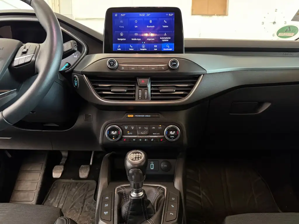 Ford Focus Turnier Active X | Spurass | ACC |LED |AHK Bild 13