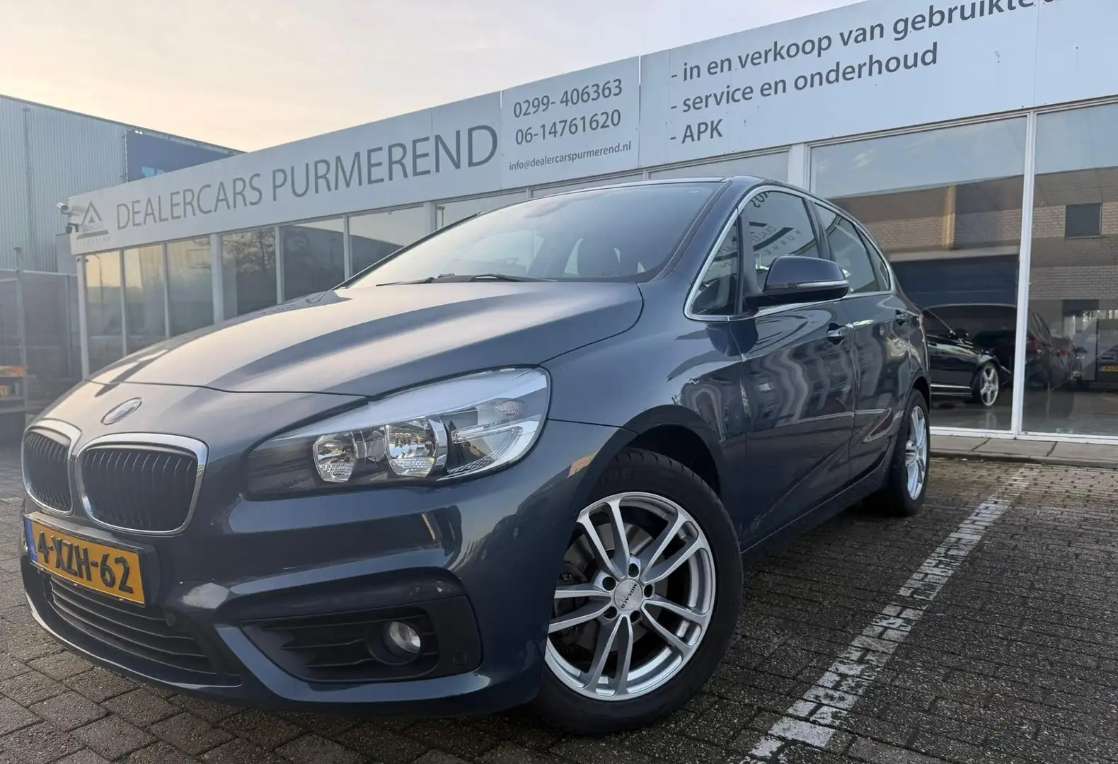 BMW 218 2-serie Active Tourer 218i Executive Grau - 2