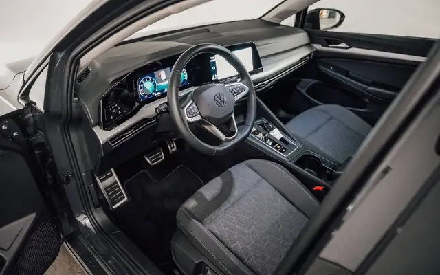 Volkswagen Golf view 12