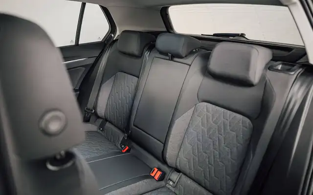 Volkswagen Golf view 7