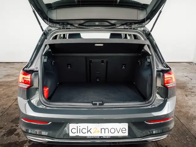 Volkswagen Golf view 6