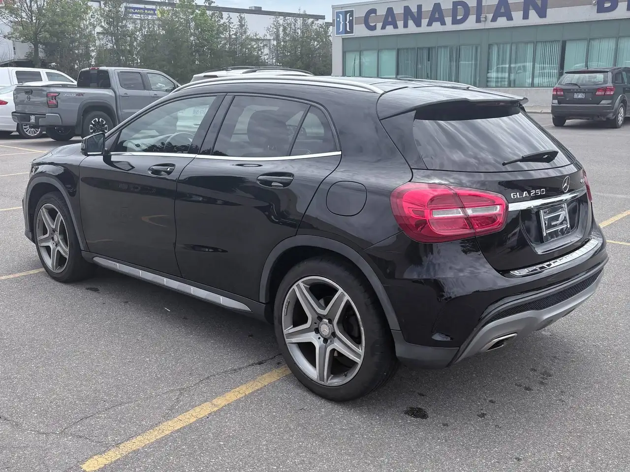 Mercedes-Benz GLA photo Mercedes-Benz GLA