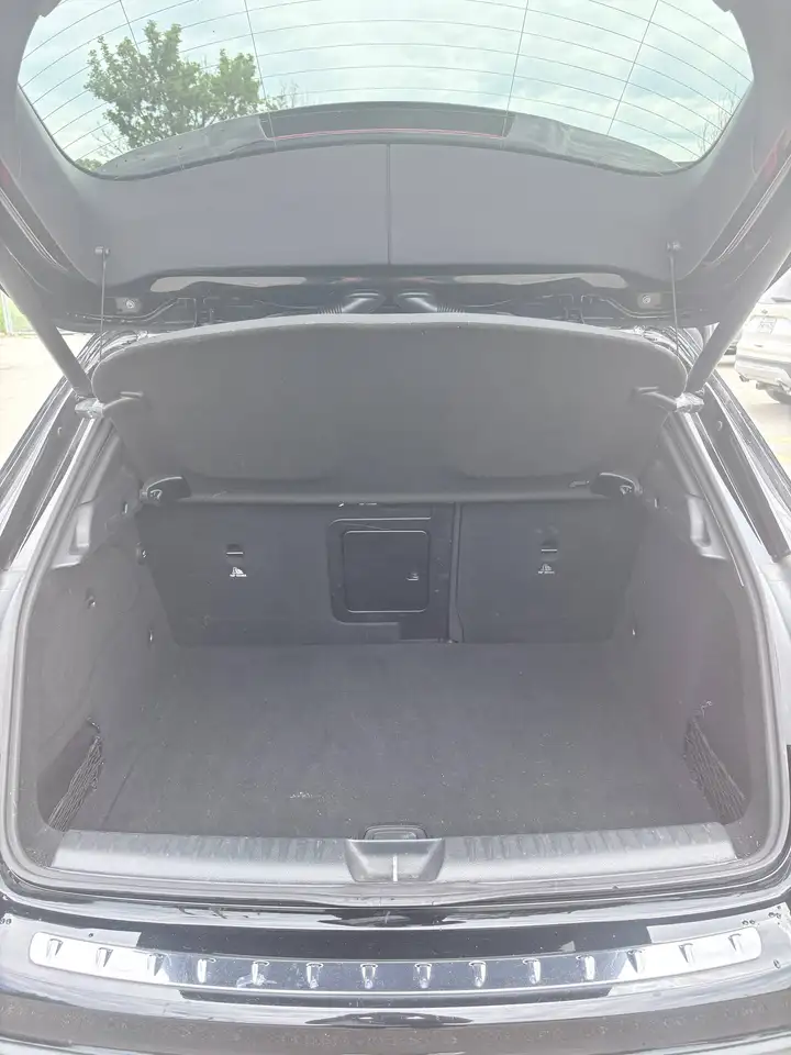 Mercedes-Benz GLA photo Mercedes-Benz GLA