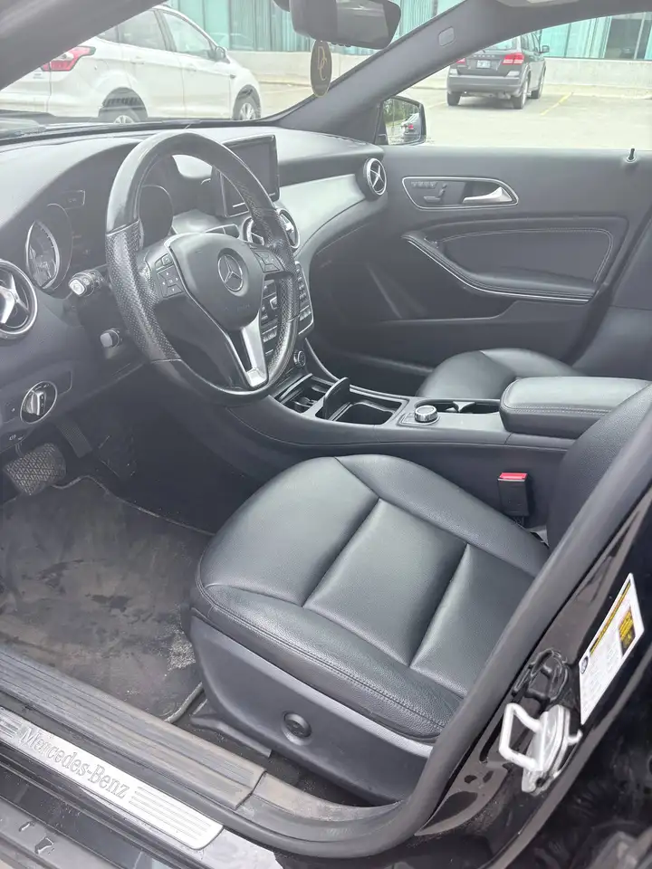 Mercedes-Benz GLA photo Mercedes-Benz GLA