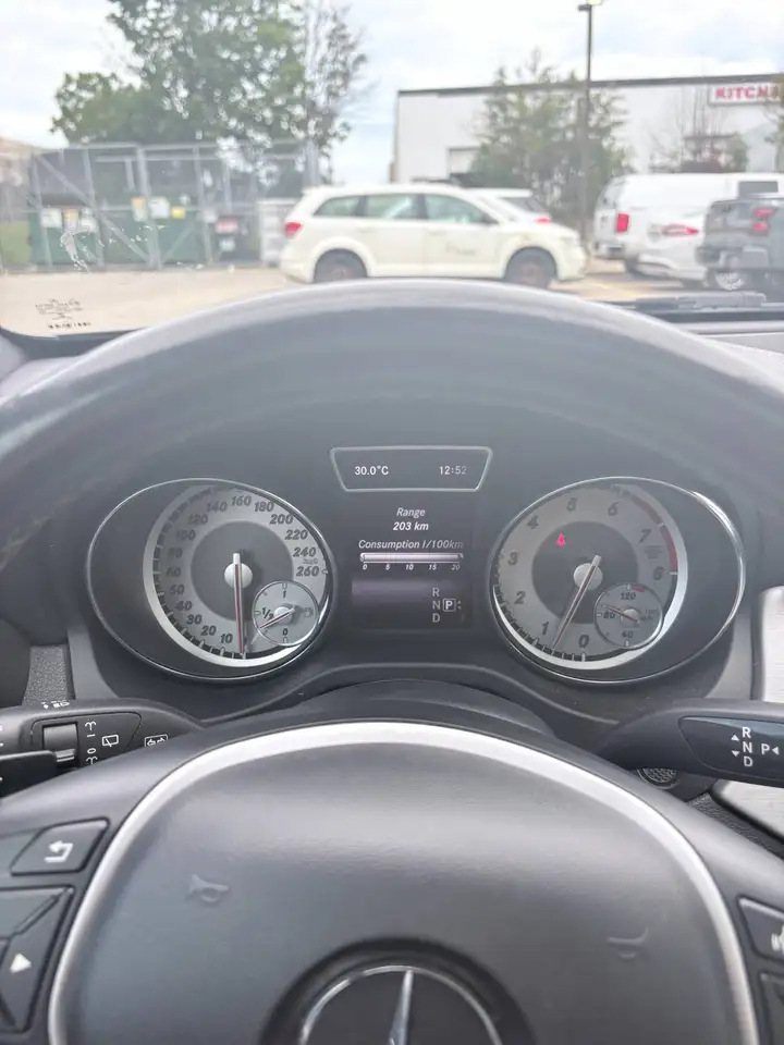 Mercedes-Benz GLA photo Mercedes-Benz GLA