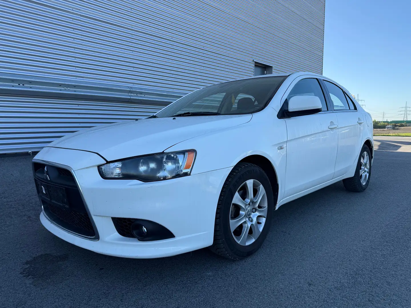 Mitsubishi Lancer Sportback 1,5 Invite ID:71 Blanc - 2