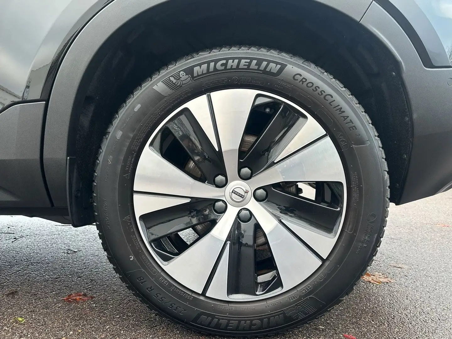 Volvo XC40 T5 Recharge Plus Dark ACC BLIS Schwarz - 2