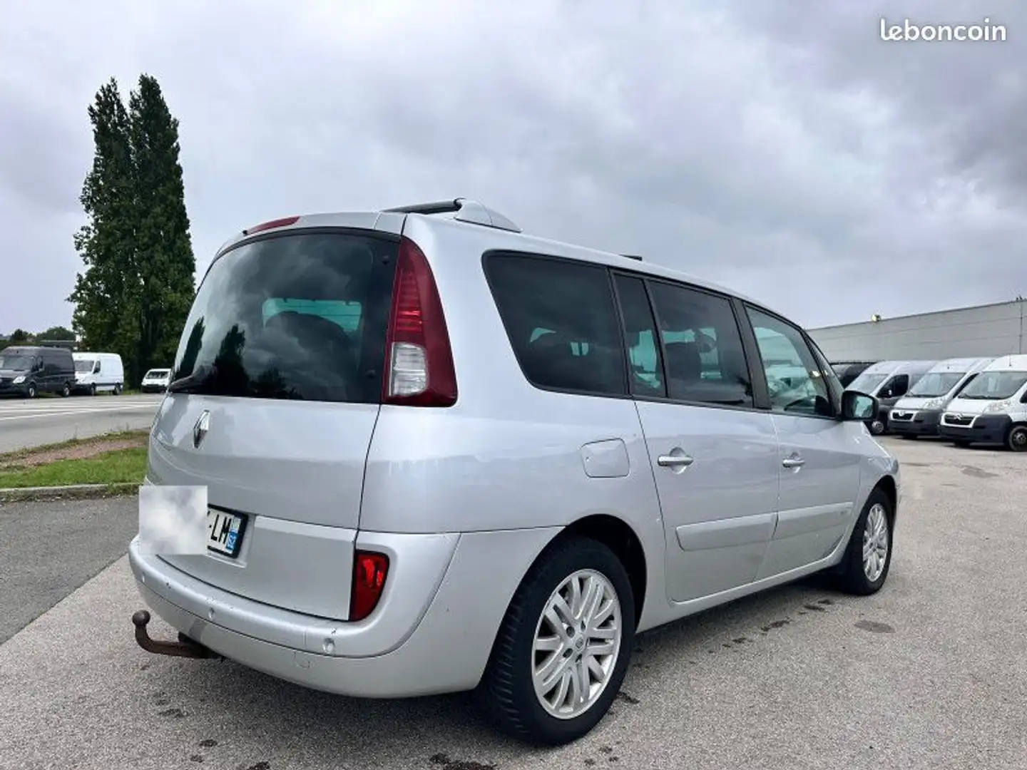 Renault Grand Espace IV 2.0 DCI 175CH FAP INITIALE BVA EURO5 Grau - 2