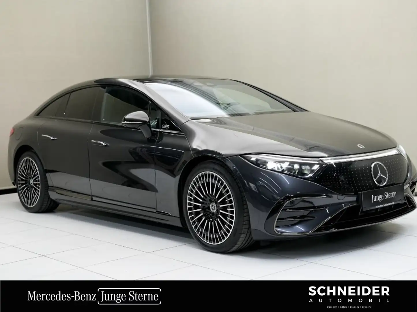 Mercedes-Benz EQS 4MATIC Night KlimaA WPumpe FLA SoundSys Grün - 1
