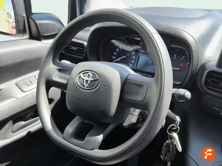 Toyota ProAce City 2020, foto 14