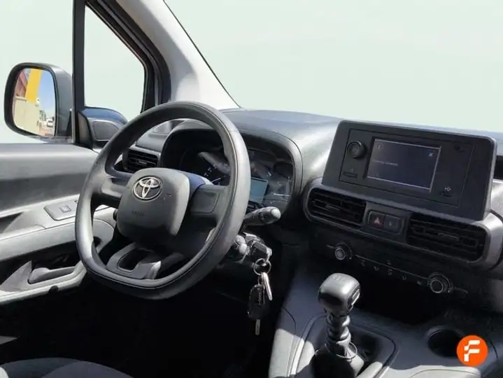 Toyota ProAce City 2020, foto 10