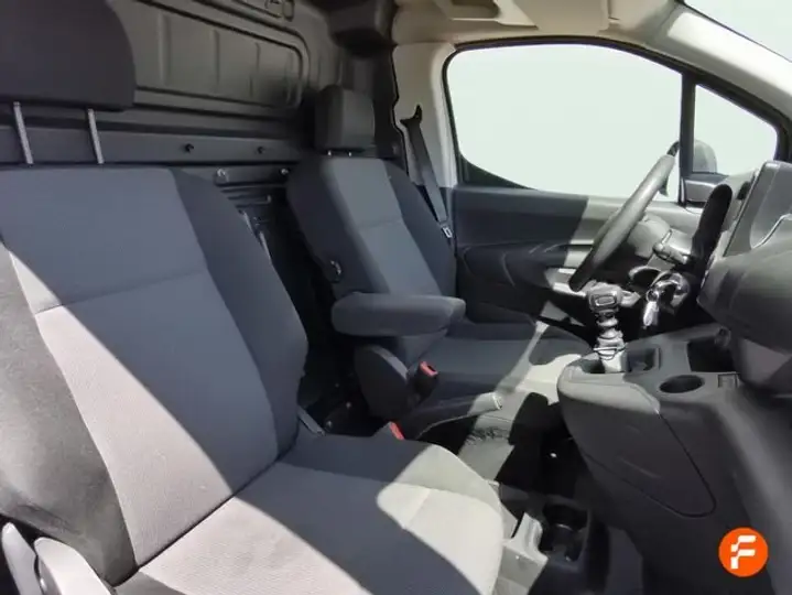Toyota ProAce City 2020, foto 16