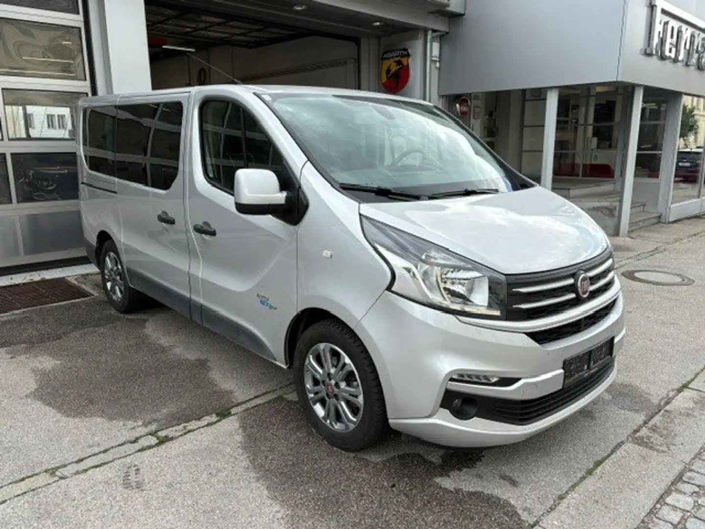 Fiat Talento Talento Panorama 1,6 EcoJet 125 KR Executive E Silber - 1